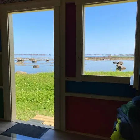 Middle Of Lofoten. Oceanview * Sennesvik